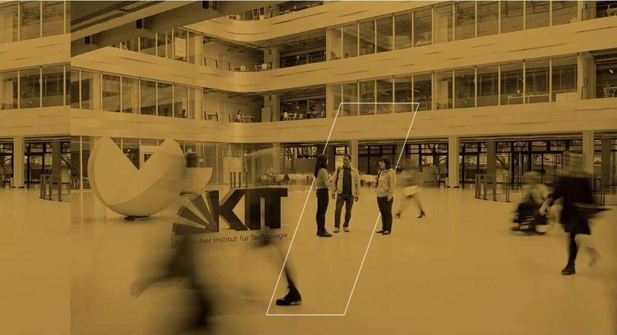 "KIT-Campus mit Studierenden"